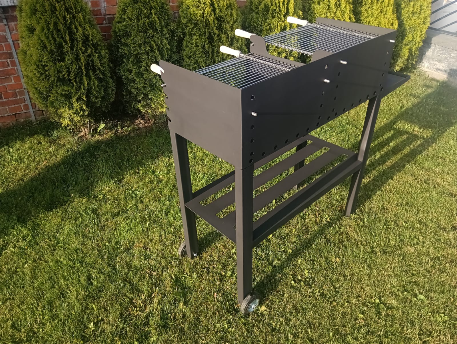 Grill na wymiar do ogrodu