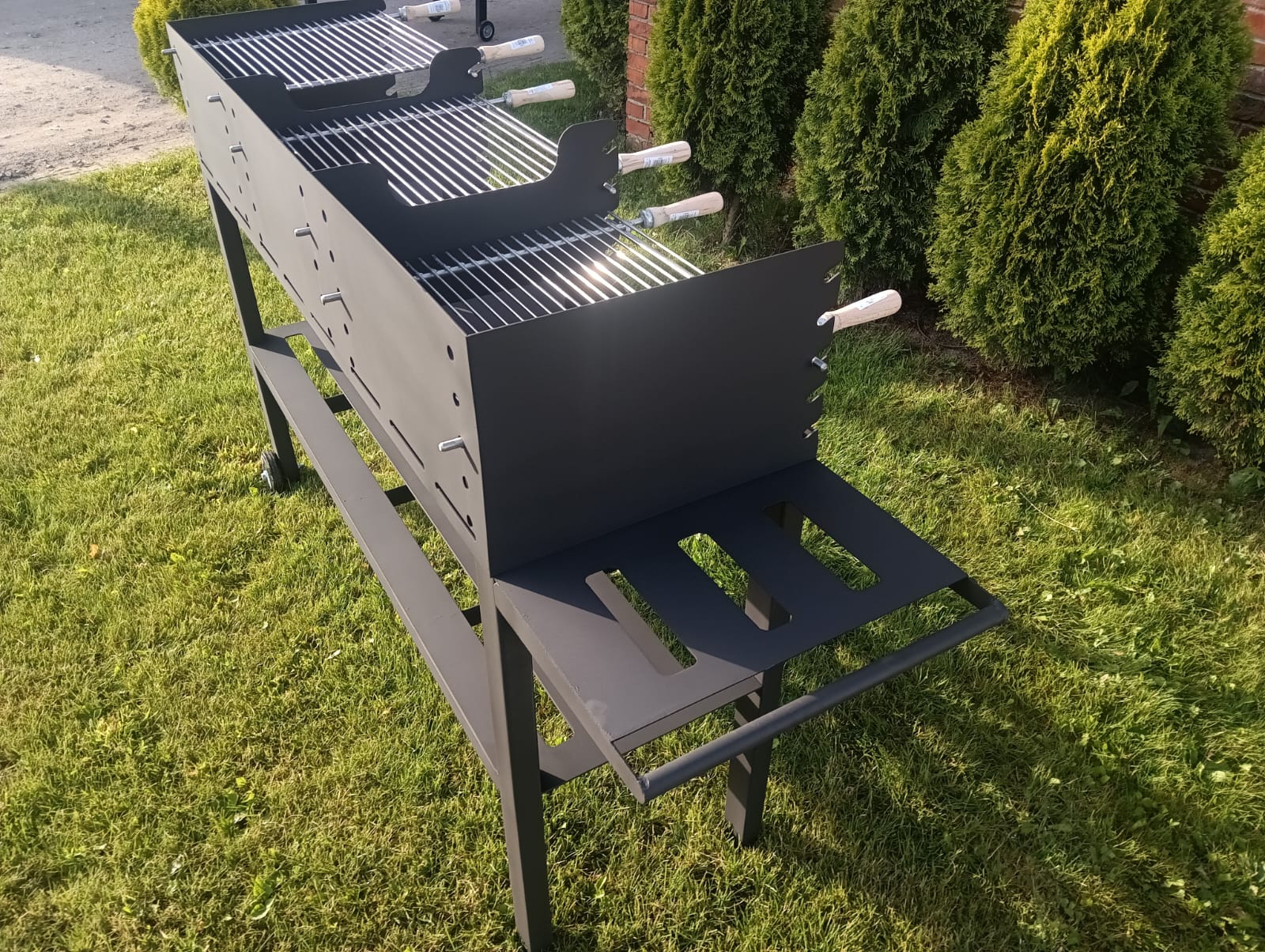 Grill metalowy na zamówienie