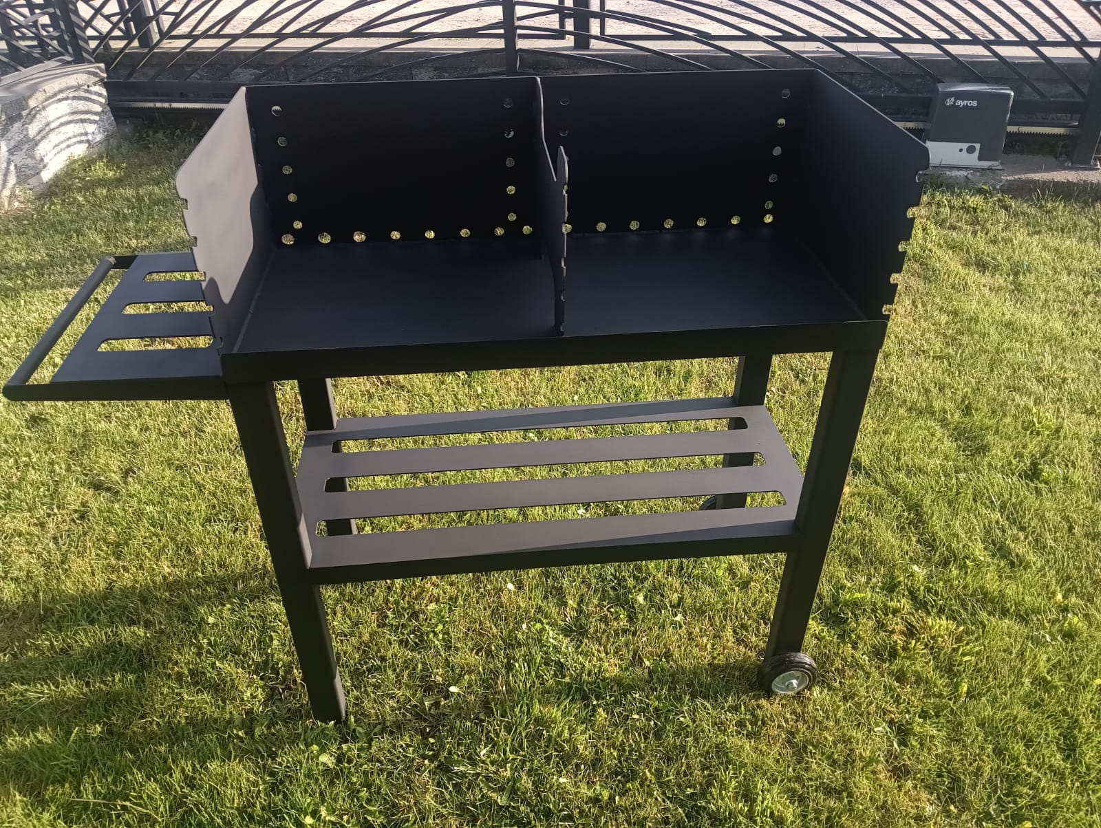 Grill stalowy rzemieślniczy