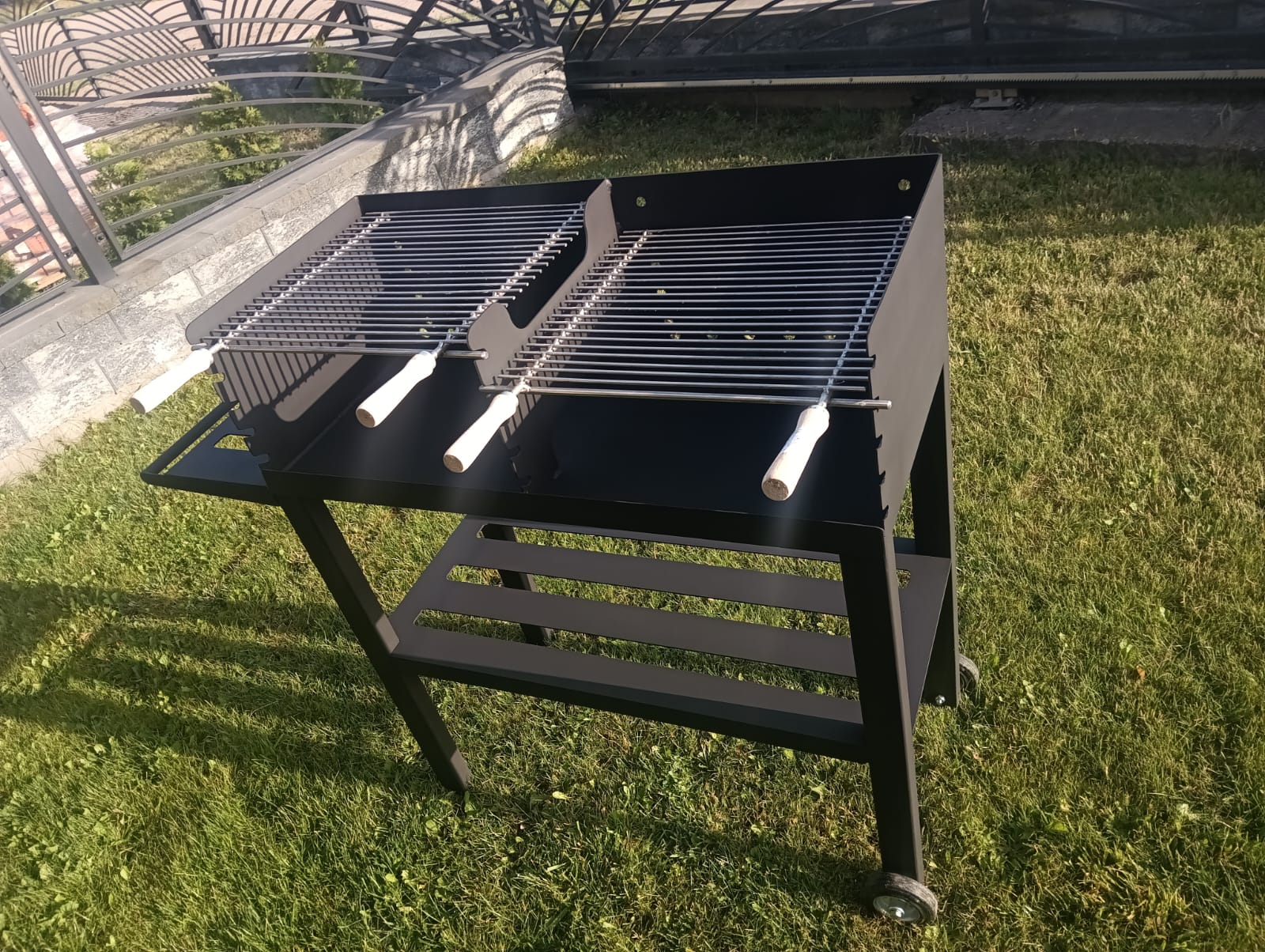 Grill na wymiar z blatem